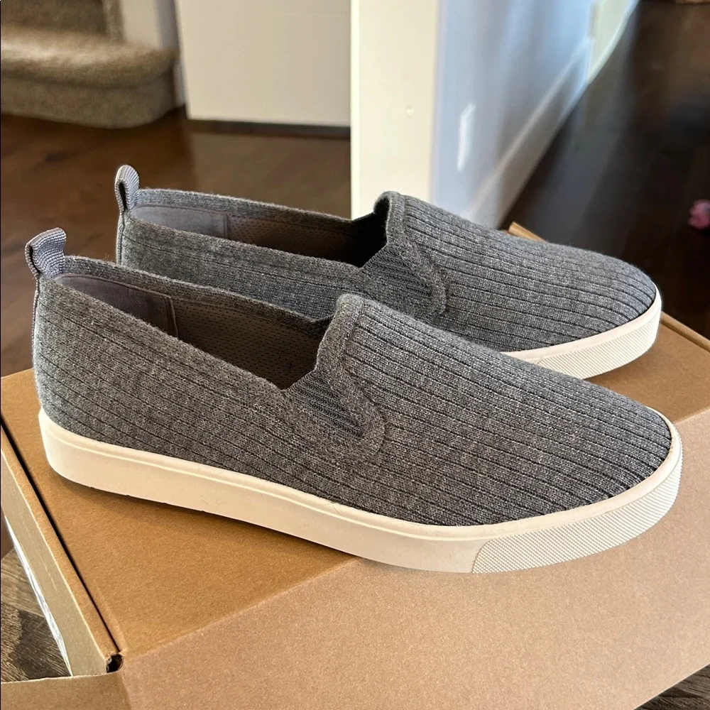 Vince Blair Knit Slide Ons Grey - Picture 4 of 8
